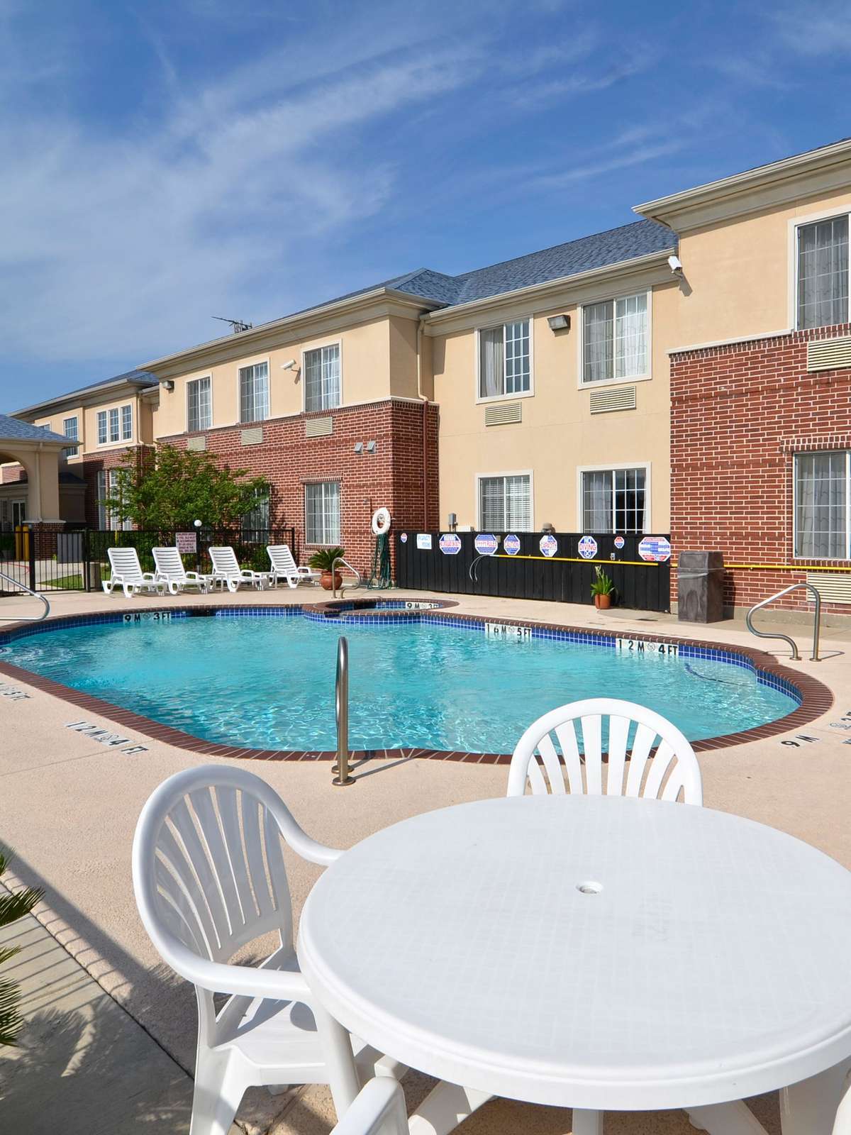 Hotel Best Western Fort Worth Inn & Suites photo 1