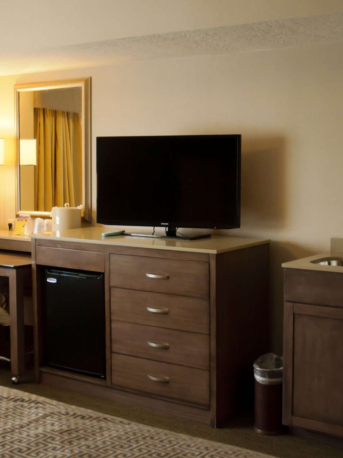 Hotel Best Western Plus Cotton Tree Inn photo 2