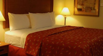 Best Western Plus San Antonio East Inn & Suites