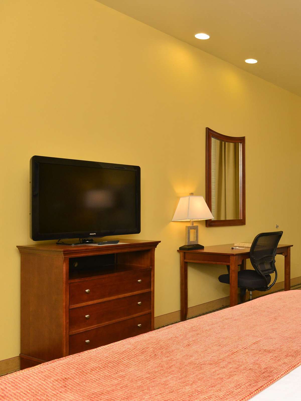Hotel Best Western Plus Swiss Chalet Hotel & Suites photo 3