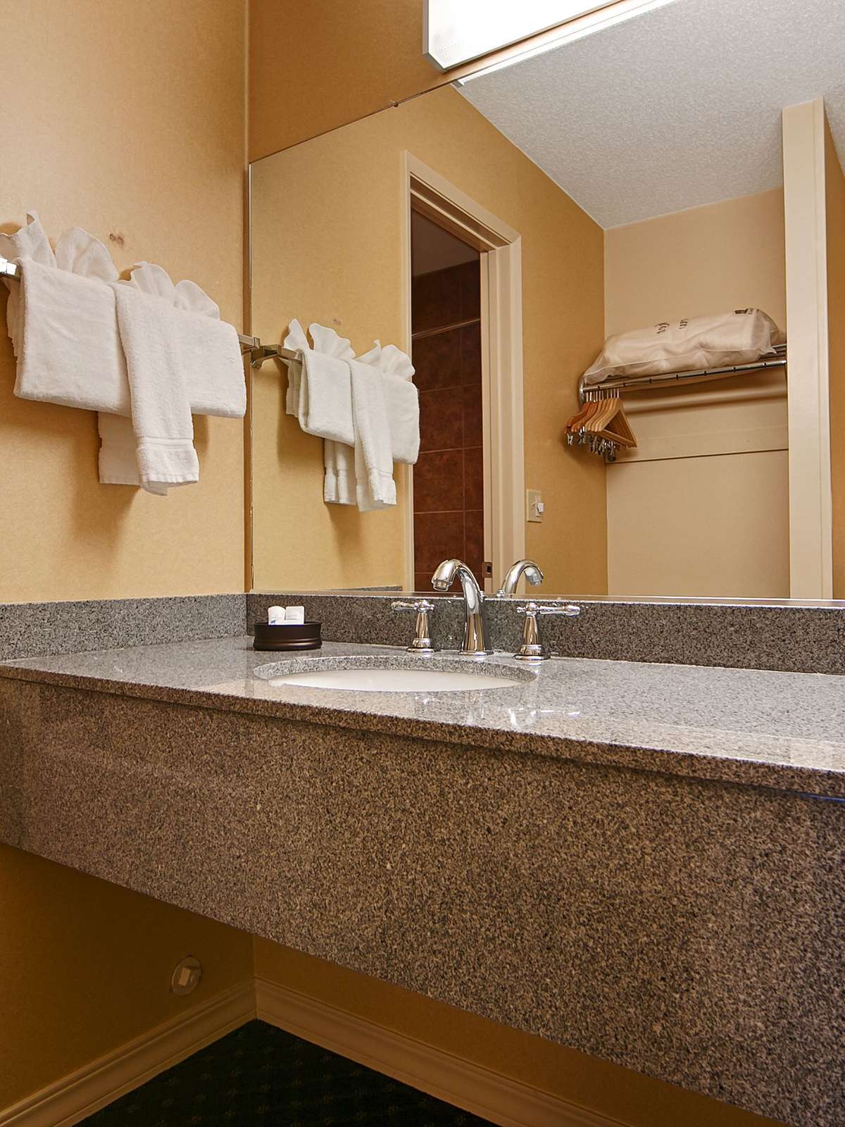 Hotel Best Western Lakewood photo 3