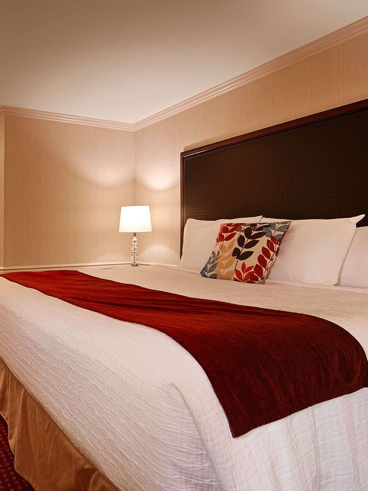 Hotel Best Western Heritage Inn photo 1