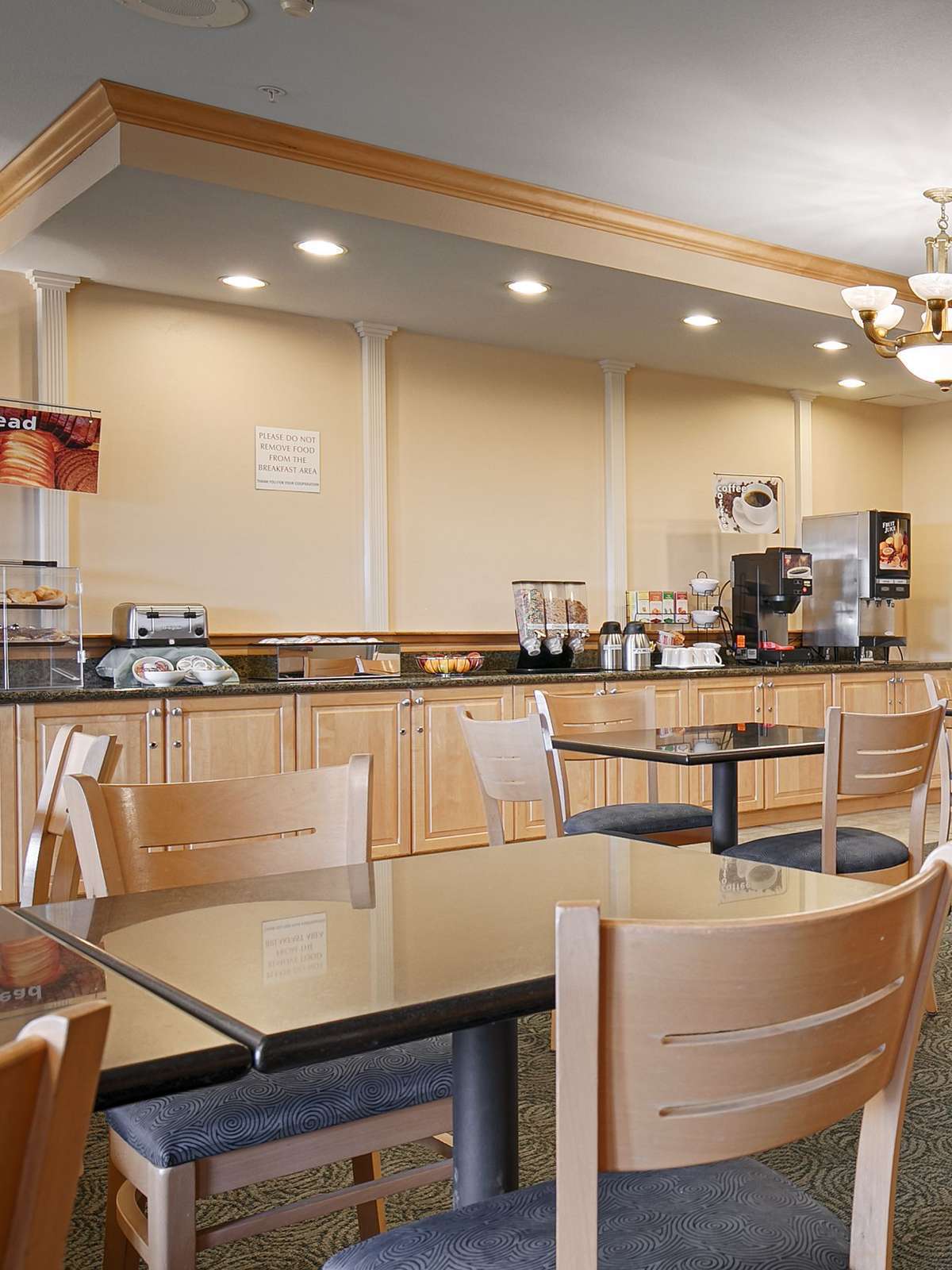 Hotel Best Western Lighthouse Suites Inn photo 5