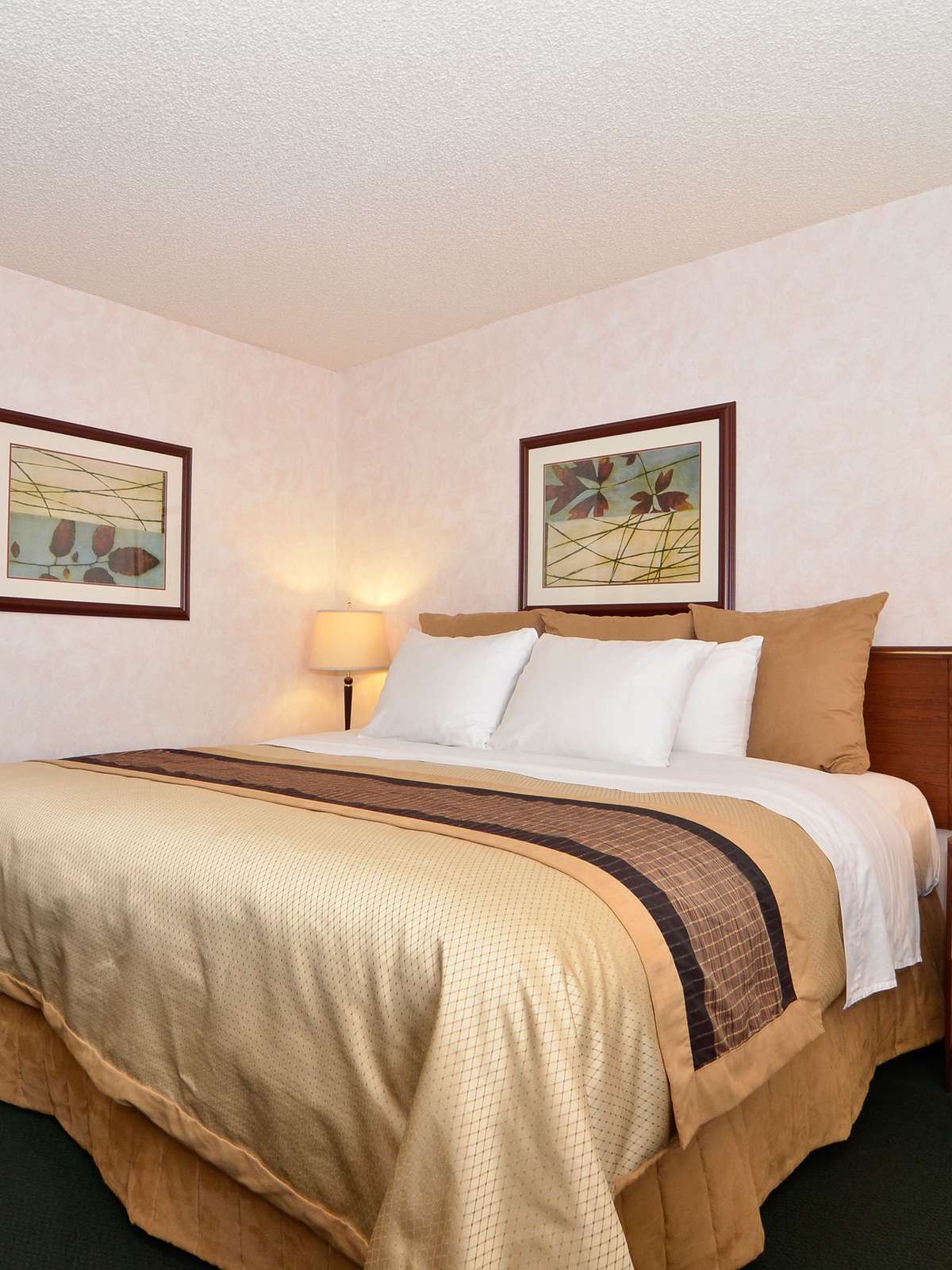 Hotel Best Western Cascadia Inn photo 1