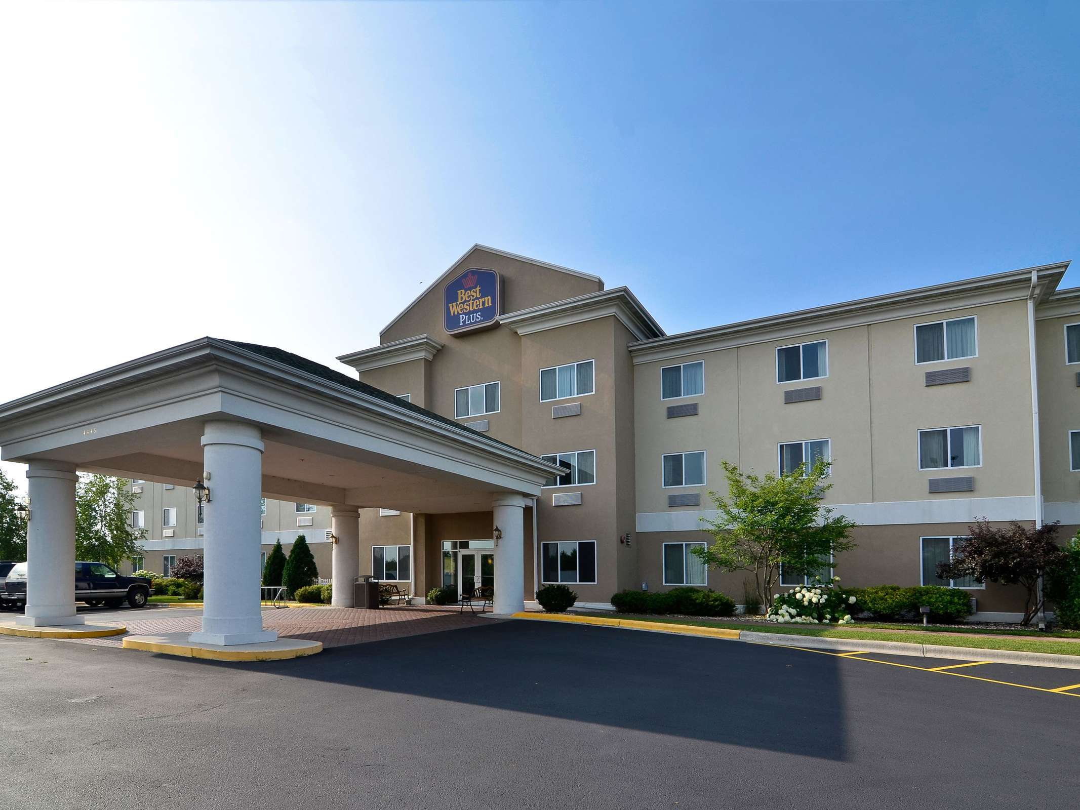 Best Western Plus Sparta Trail Lodge