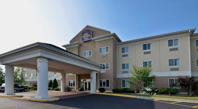 Best Western Plus Sparta Trail Lodge