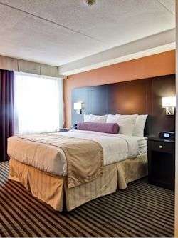 Hotel Best Western Plus Toronto North York Hotel & Suites photo 1