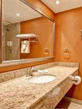 Hotel Best Western Plus Toronto North York Hotel & Suites photo 3