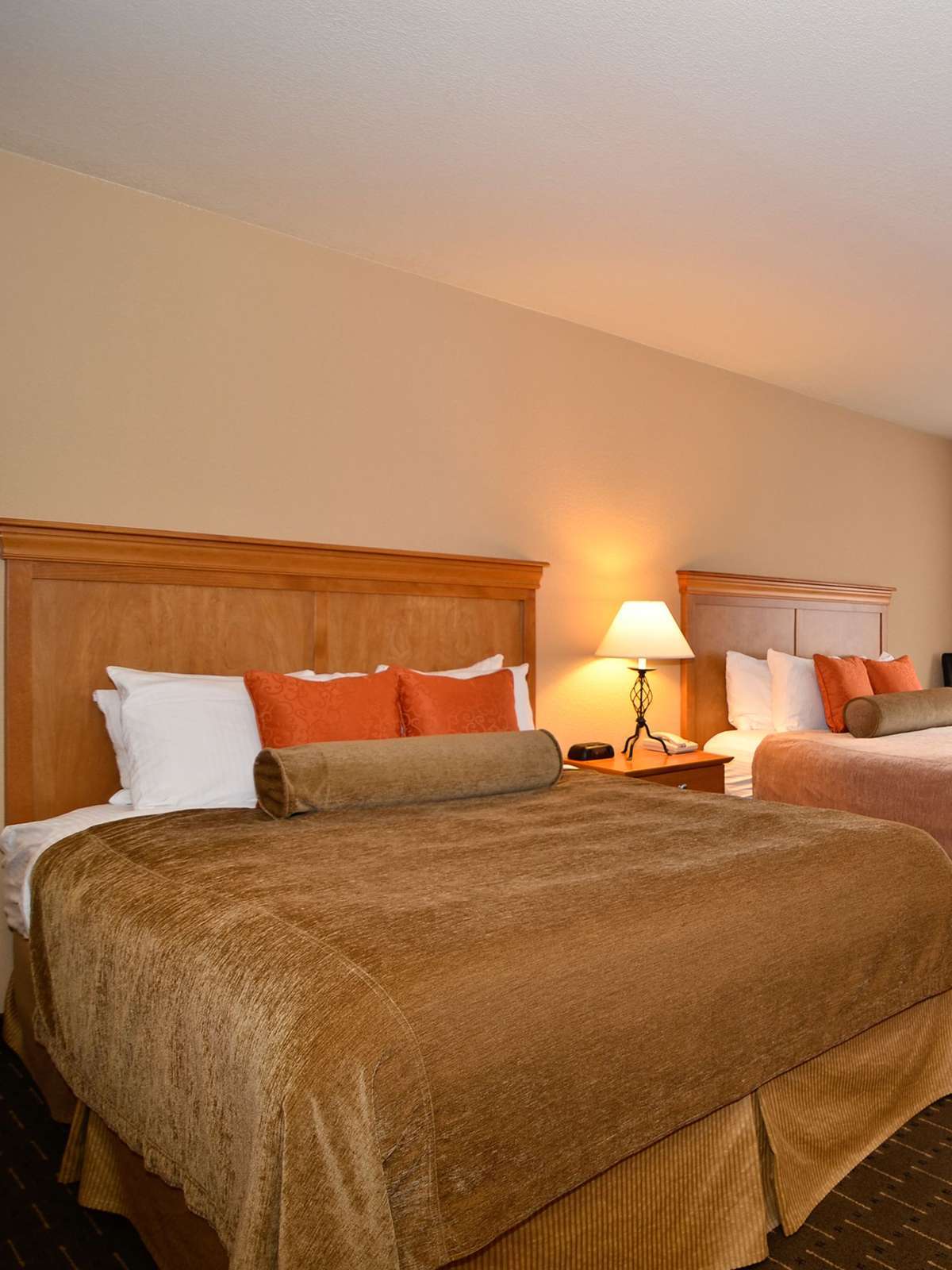 Hotel Best Western Plus Edmonds Harbor Inn photo 1