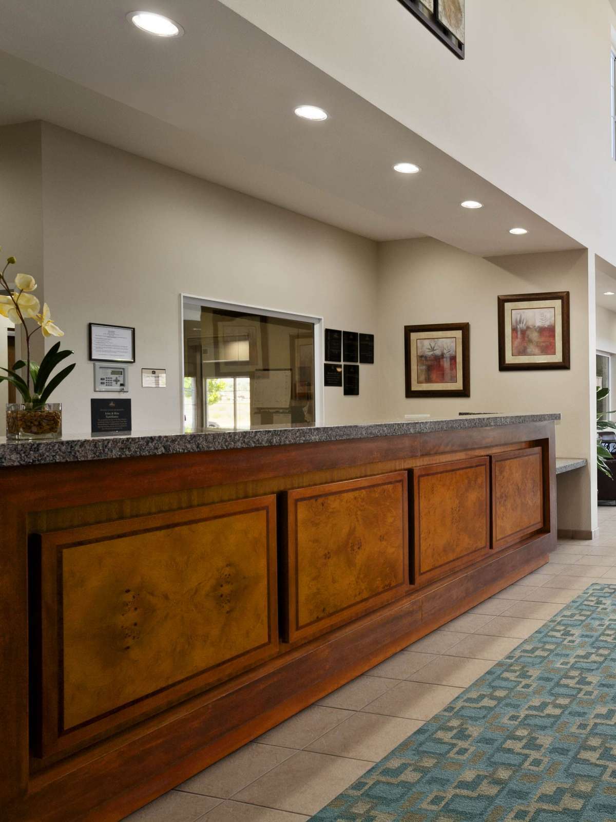 Hotel Best Western Plus Peppertree Inn at Omak photo 4