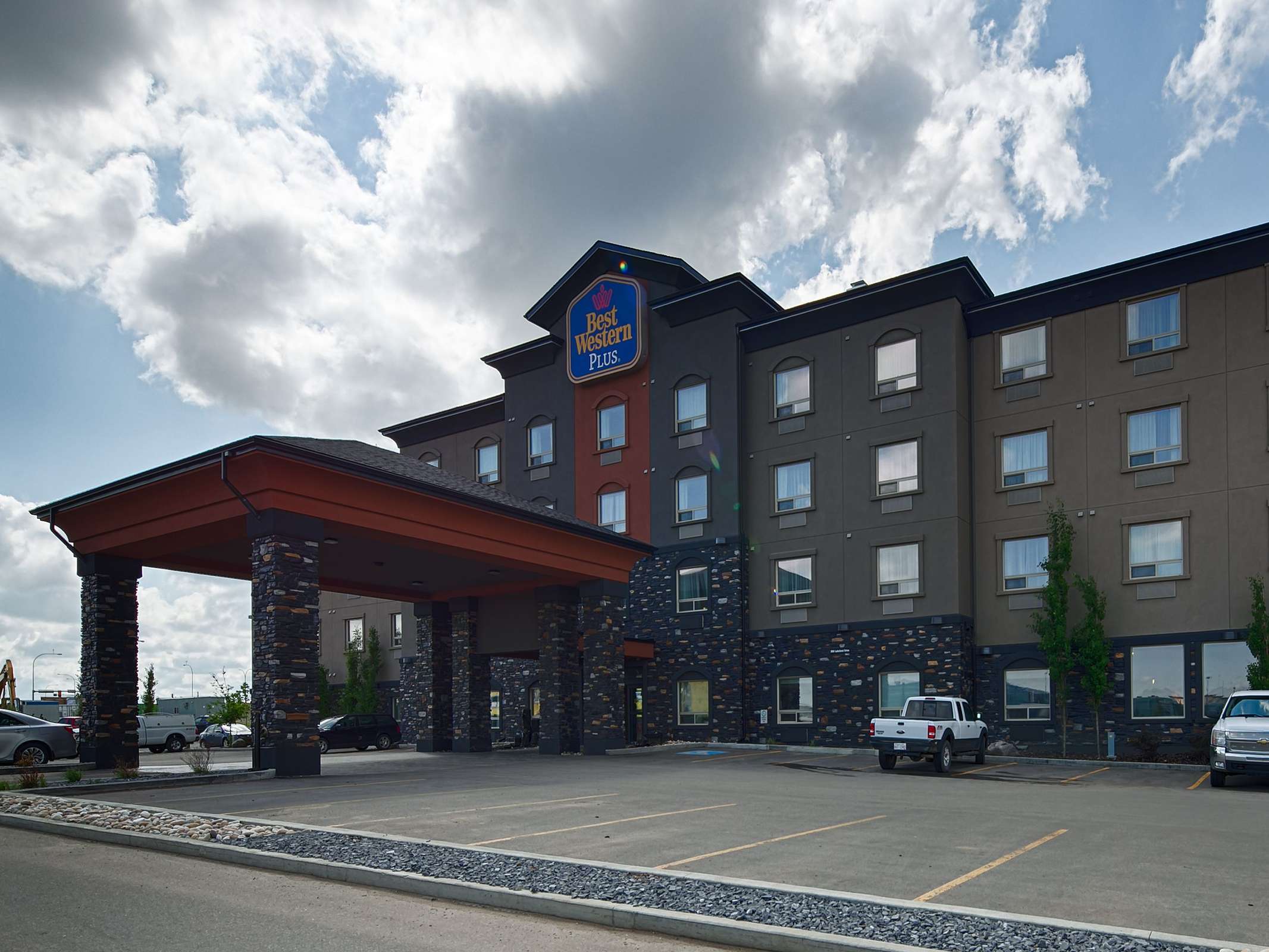 Best Western Plus Sherwood Park Inn & Suites