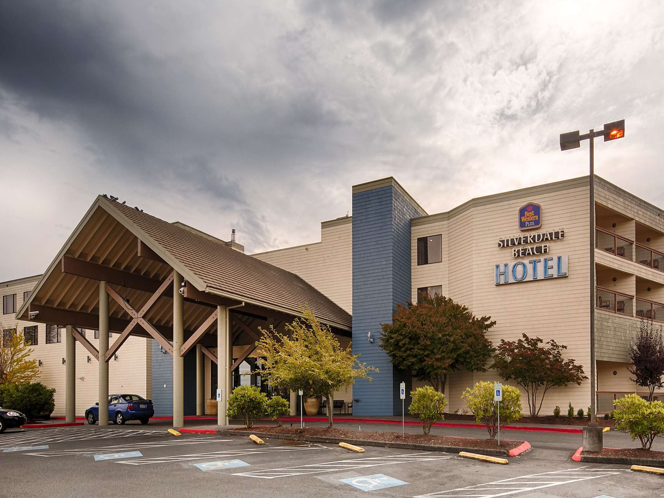 Best Western Plus Silverdale Beach Hotel