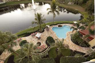 Hotel Inn at Pelican Bay photo 1