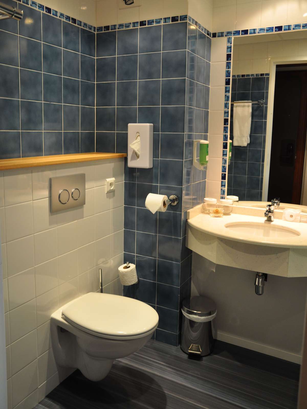 Hotel Best Western Marseille Aeroport photo 1