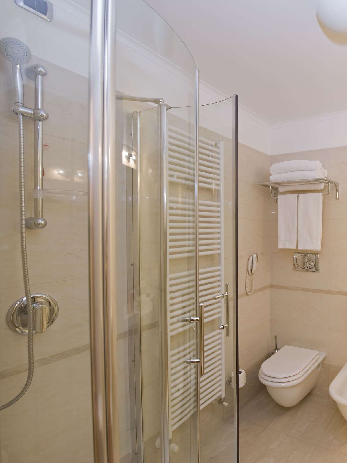 Hotel Best Western Plus Hotel Galles photo 2