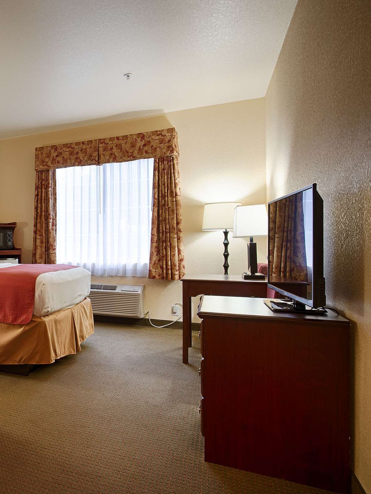 Hotel Best Western Sherwood Inn & Suites photo 2