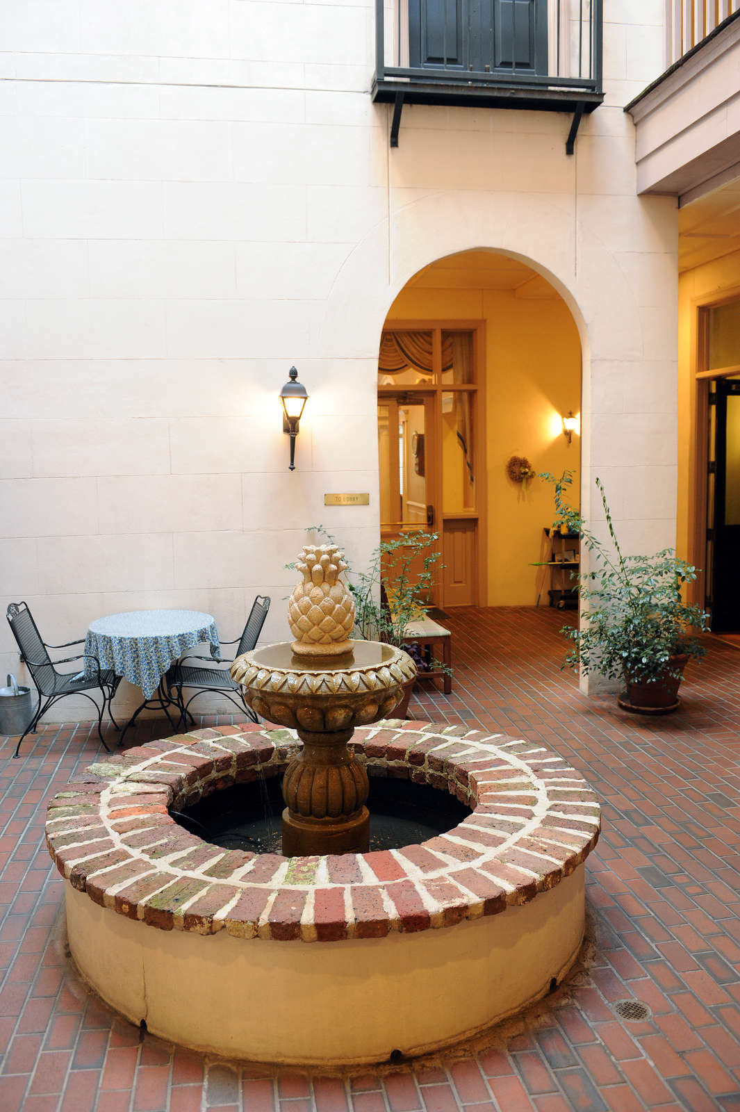 Hotel Kings Courtyard Inn photo 3