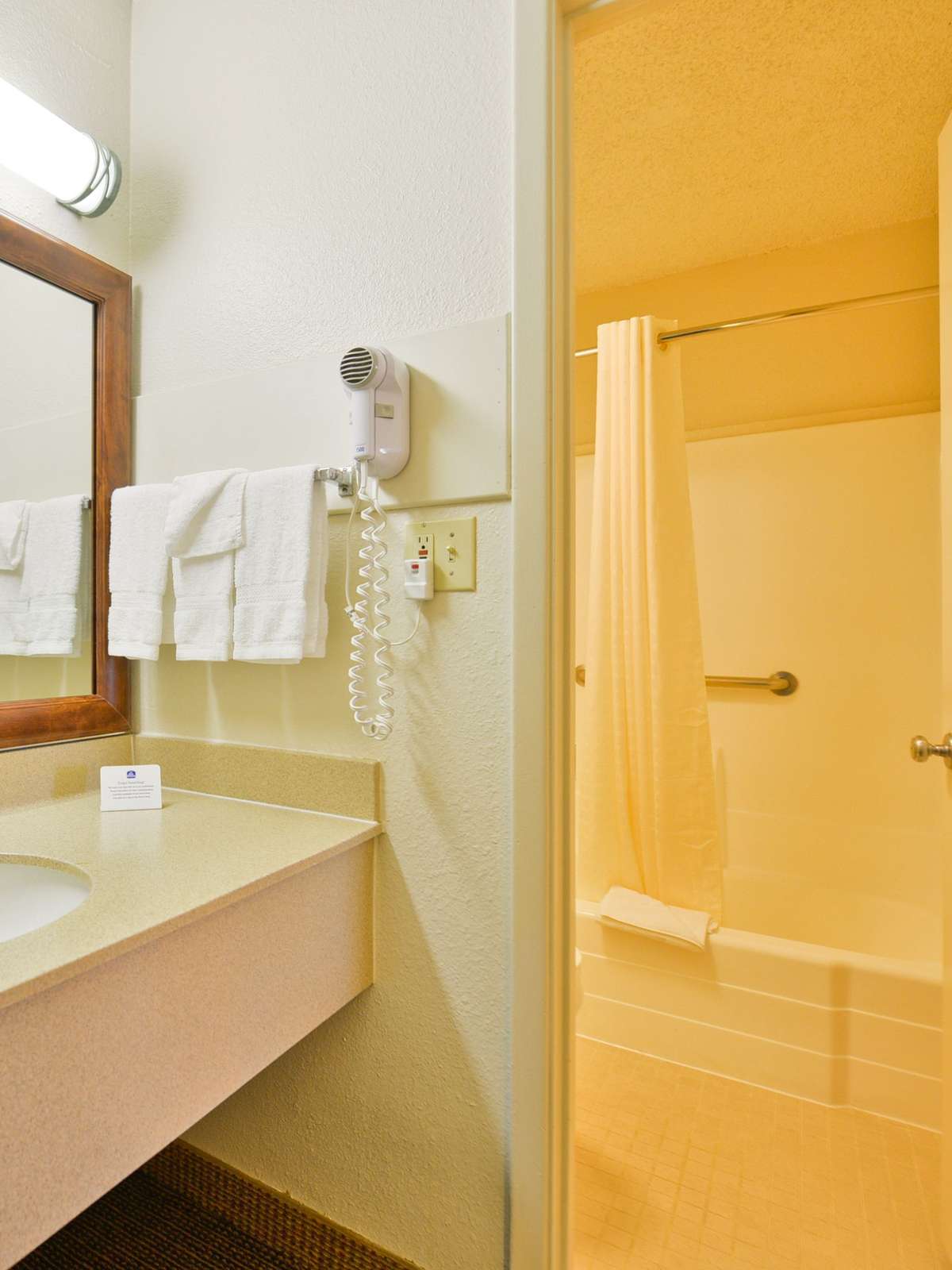 Hotel Best Western Airport Inn photo 3