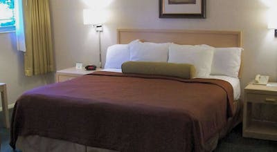 Best Western Plus Northwoods Inn