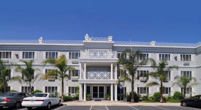 Best Western Luxury Inn