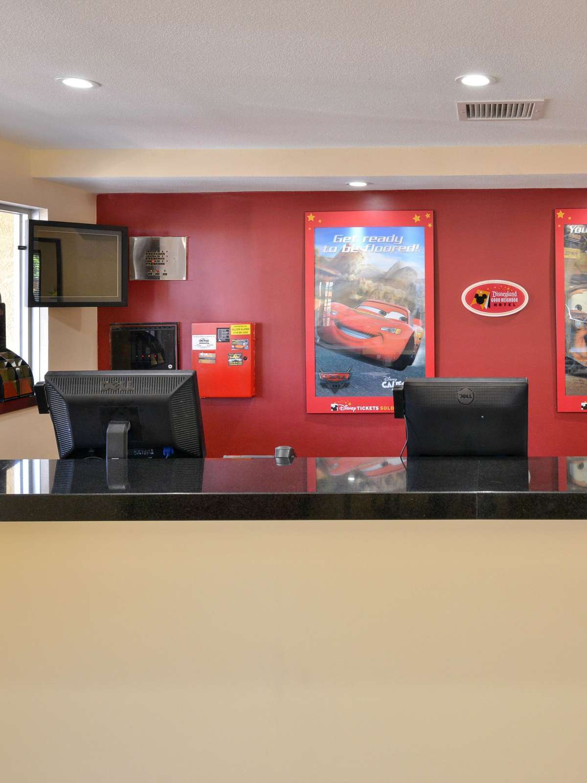 Hotel Best Western Plus Raffles Inn & Suites photo 5