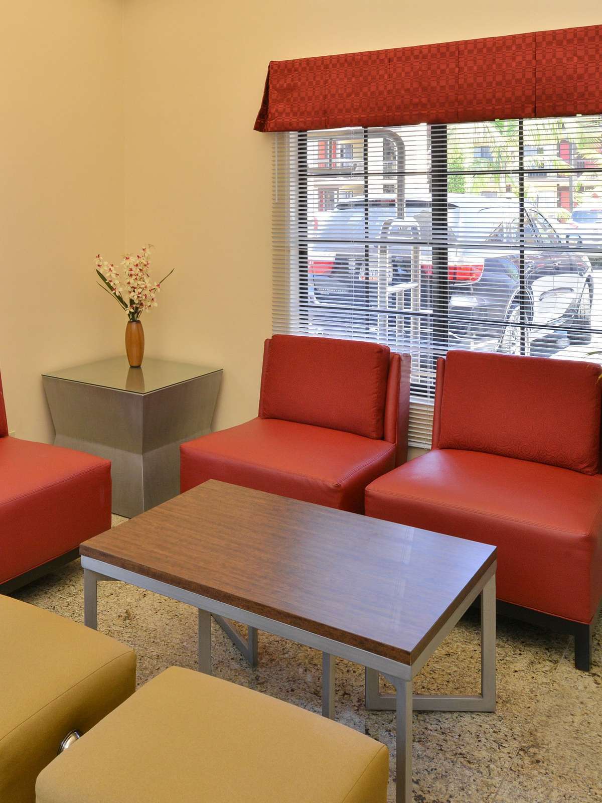 Hotel Best Western Plus Raffles Inn & Suites photo 4