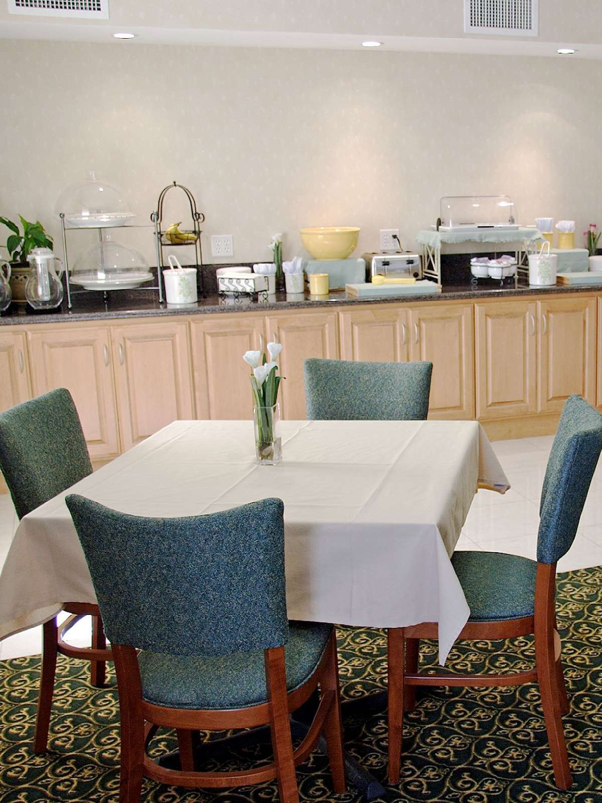 Hotel Best Western Plus Media Center Inn & Suites photo 3