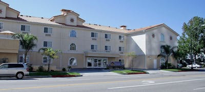 Best Western Plus Media Center Inn & Suites
