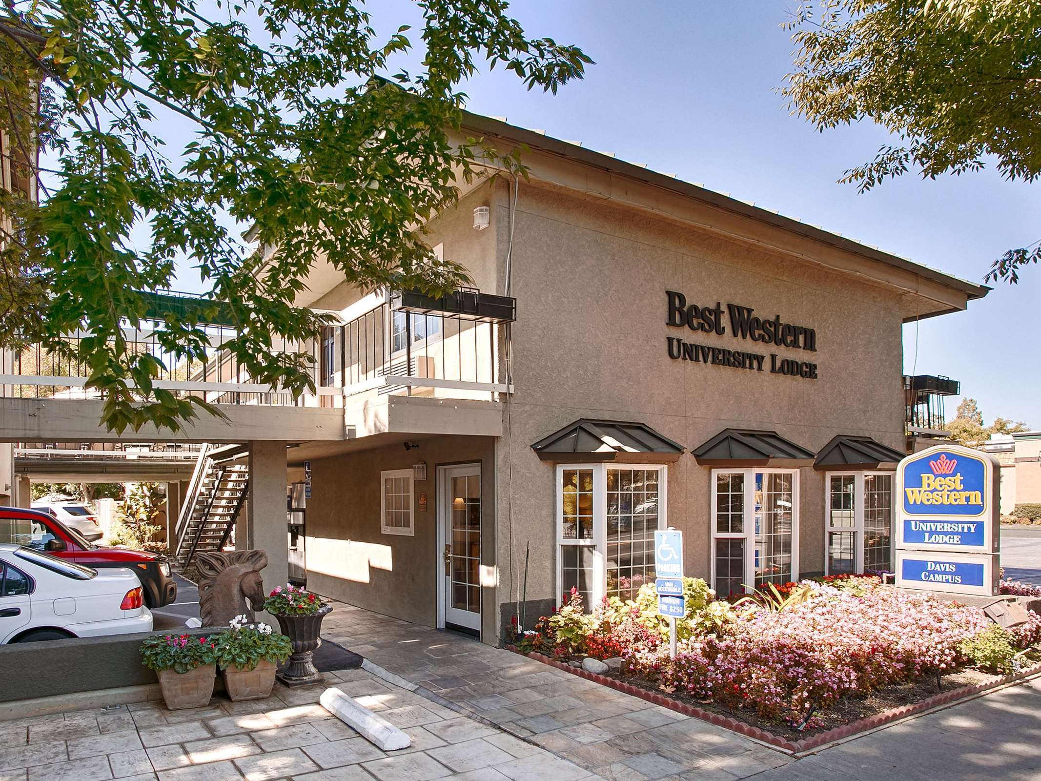 Best Western University Lodge