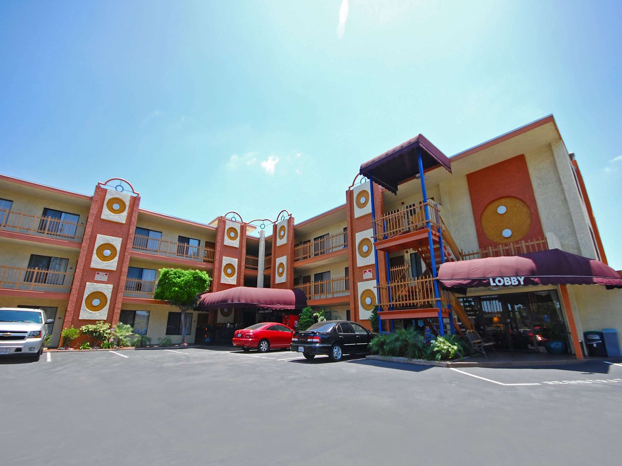 Best Western Courtesy Inn Hotel - Anaheim Resort