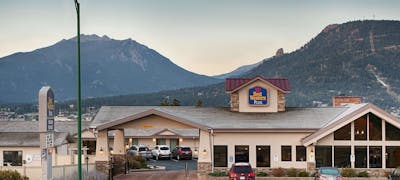 Best Western Plus Silver Saddle Inn