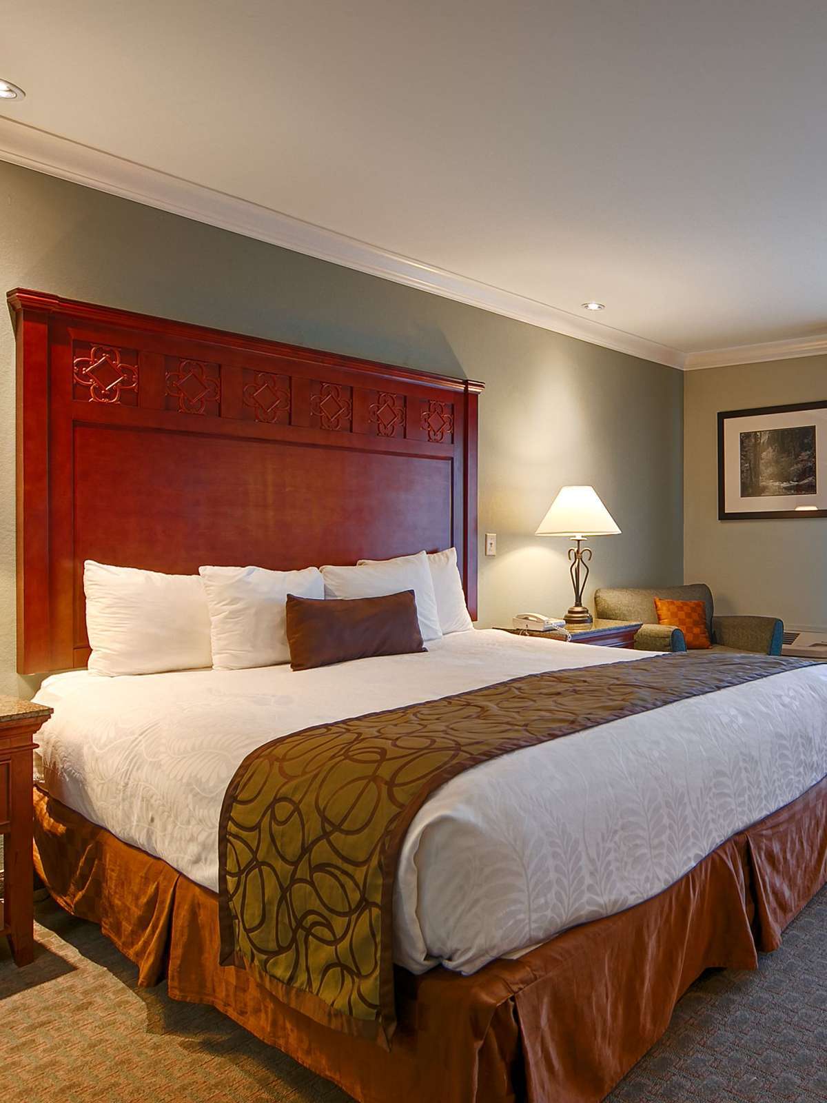 Hotel Best Western Plus Forest Park Inn photo 1