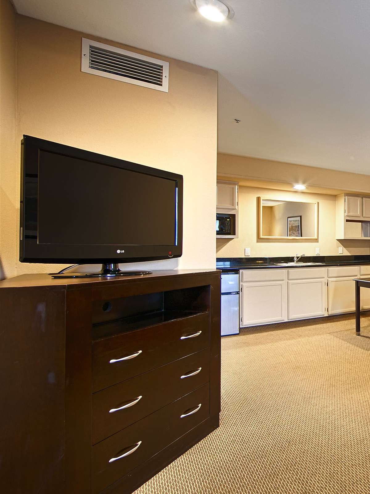 Hotel Best Western Plus Meridian Inn & Suites, Anaheim-Orange photo 2