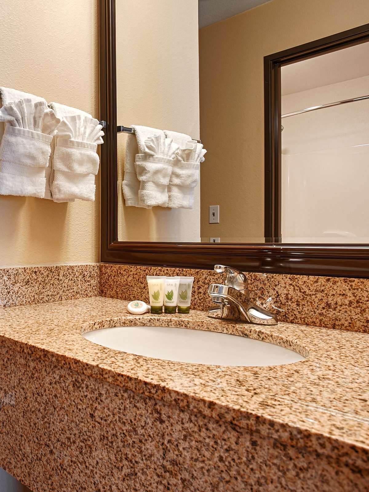 Hotel Best Western Plus Corning Inn photo 3