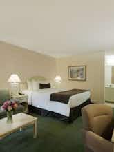 Hotel BEST WESTERN PLUS South Coast Inn photo 1