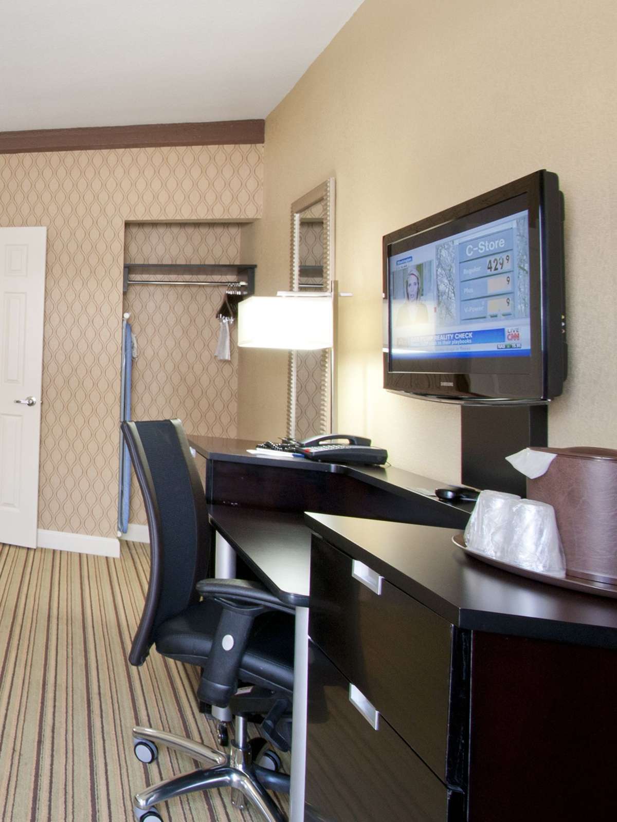 Hotel Best Western Plus Inn - Peachtrees photo 2