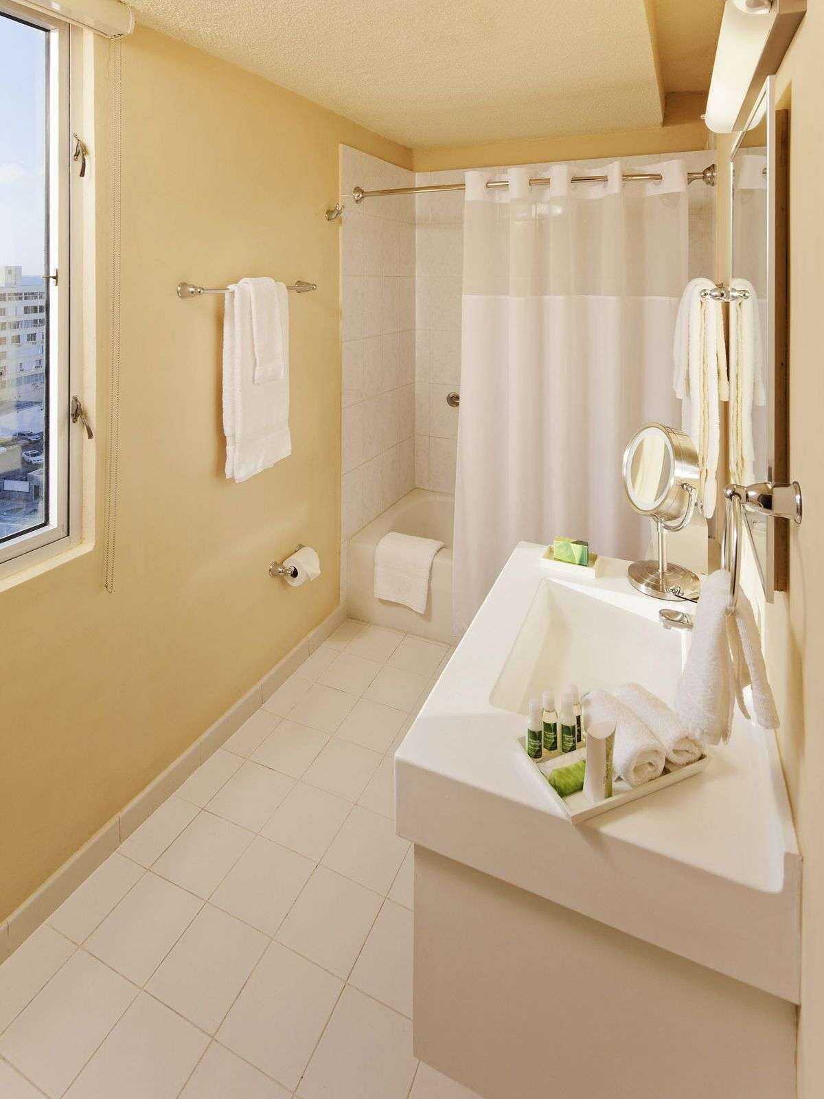 Hotel Best Western Plus Condado Palm Inn & Suites photo 4