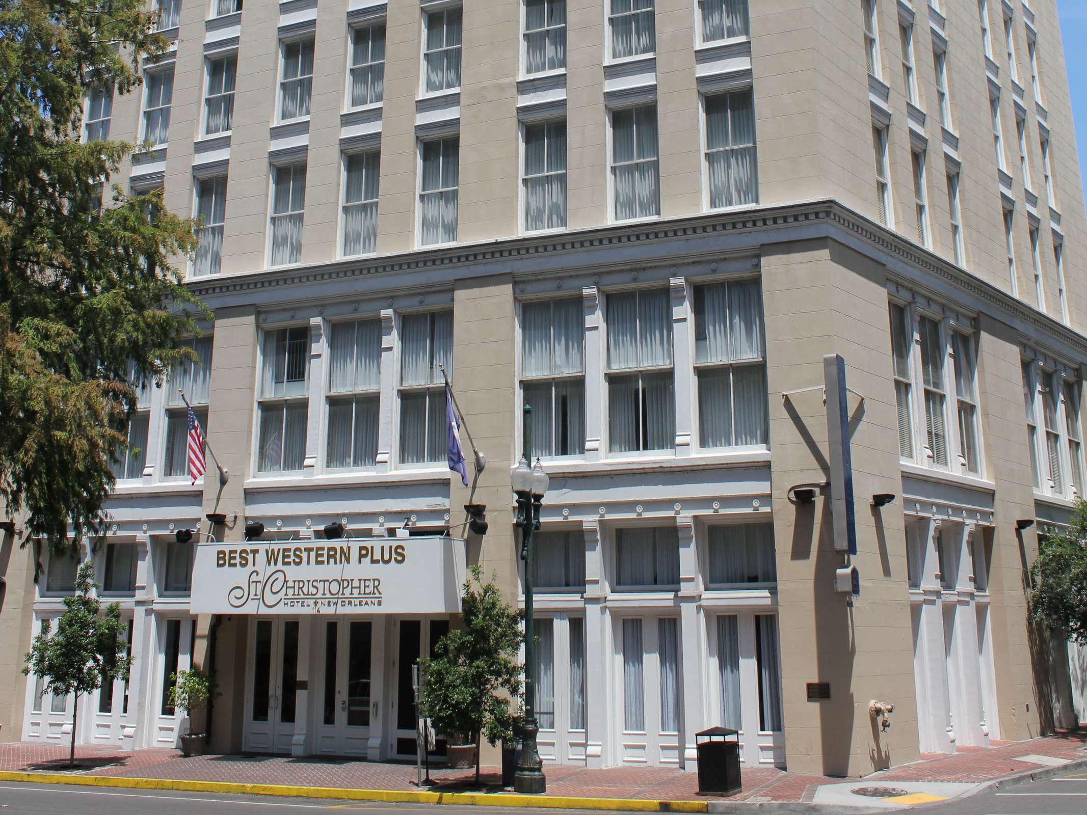 Best Western Plus St. Christopher Hotel