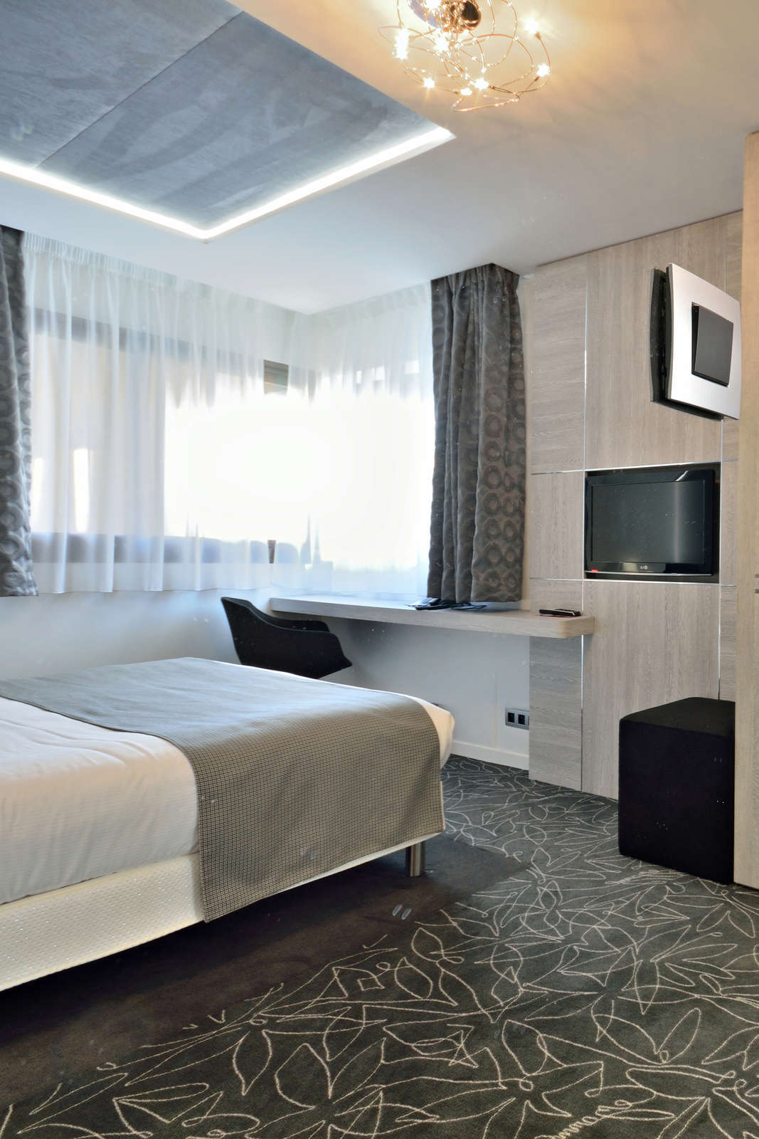 Hotel Hôtel Cézanne photo 5