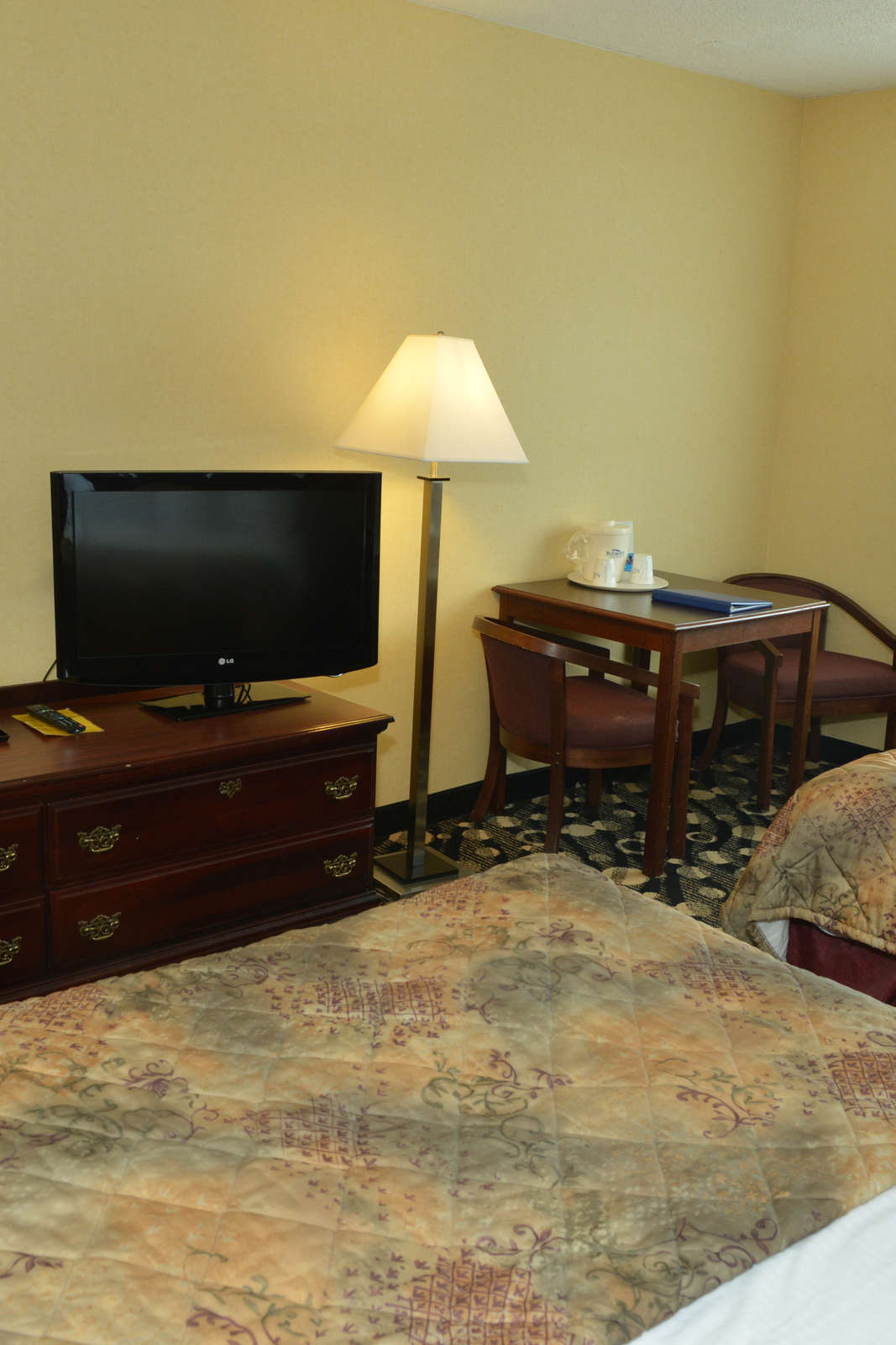 Hotel Baymont Inn & Suites Branford photo 4