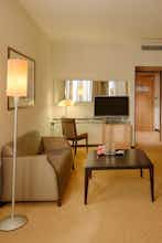 Hotel NH Bologna Villanova photo 5