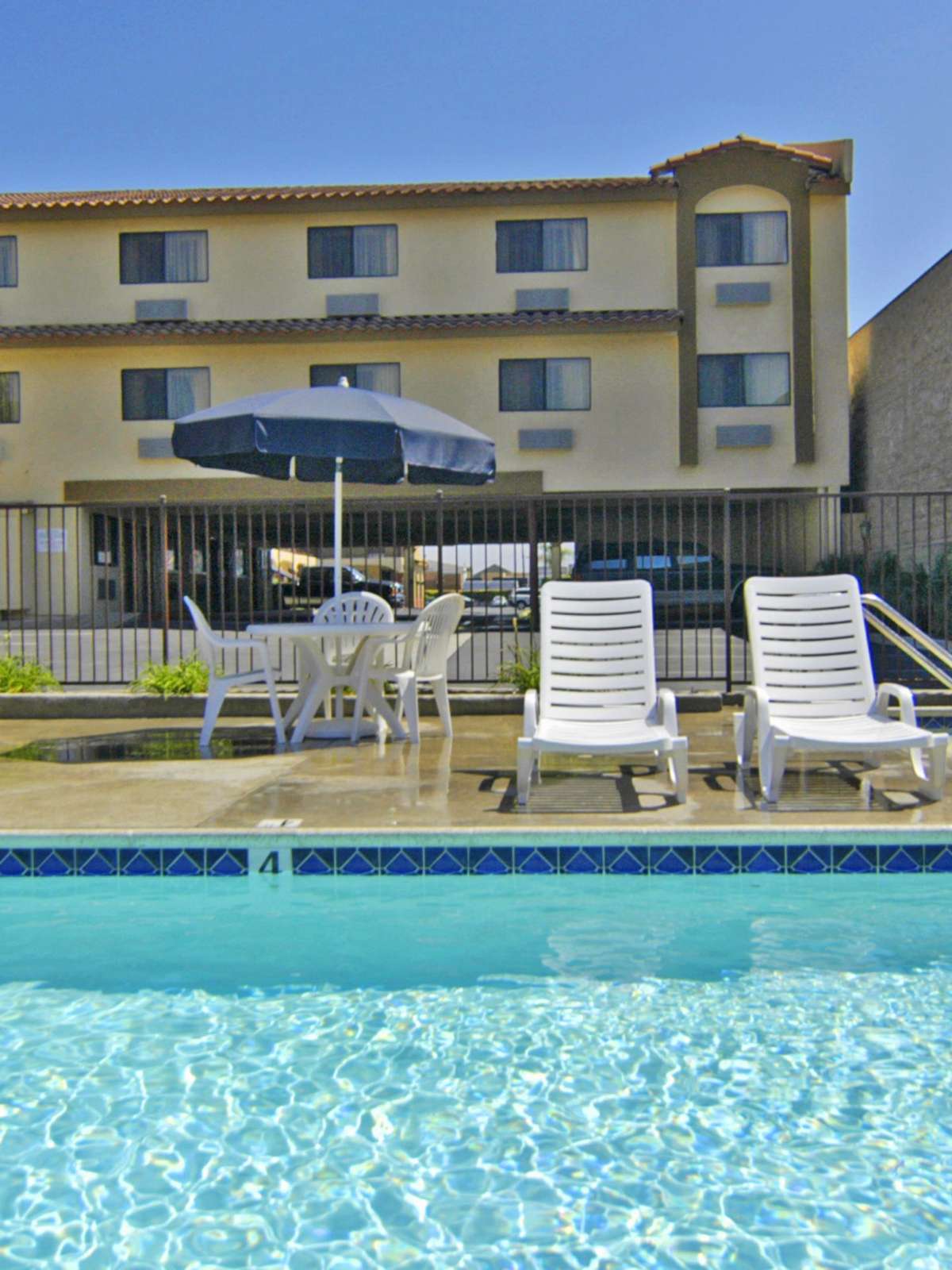 Hotel Best Western Los Alamitos Inn & Suites photo 5