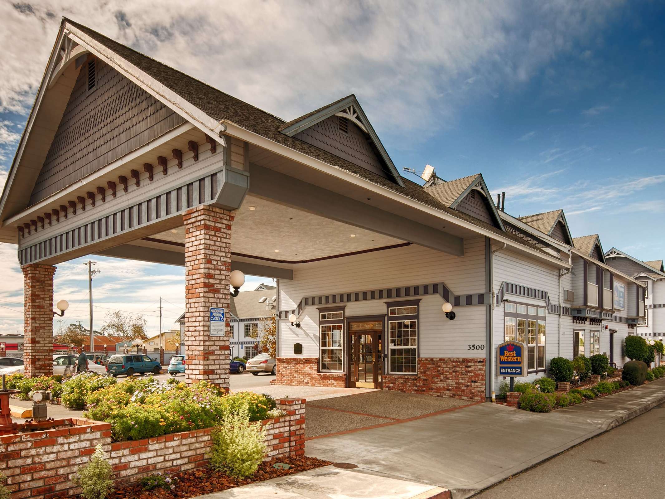 Best Western Plus Bayshore Inn