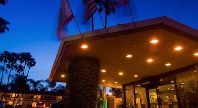 Best Western Plus Carriage Inn