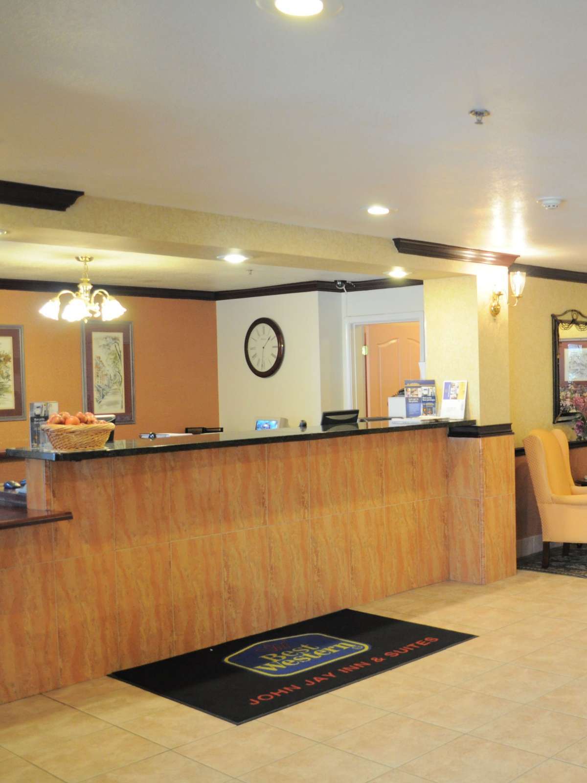 Hotel Best Western Plus John Jay Inn & Suites photo 4