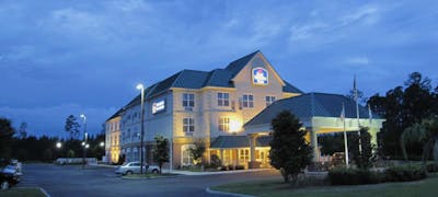 Best Western Plus First Coast Inn & Suites