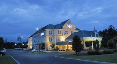Best Western Plus First Coast Inn & Suites