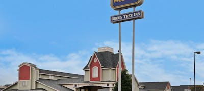 Best Western Green Tree Inn