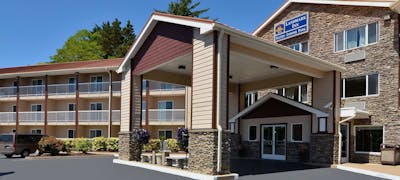 Best Western Plus Landmark Inn