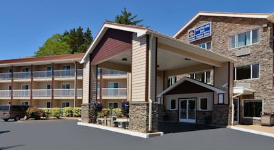 Best Western Plus Landmark Inn